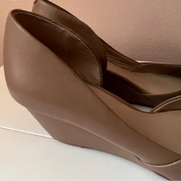 [Kenneth Cole] Nude Pumps - Picture 4 of 10